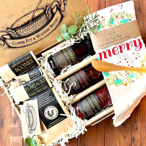 Cozy Breakfast Gift Box - Copper Pot & Wooden Spoon