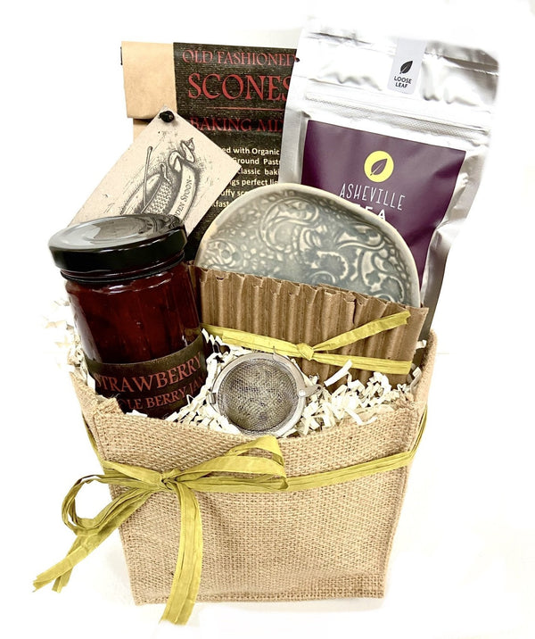 Small Gift - Burlap Tote Basket - Copper Pot & Wooden Spoon